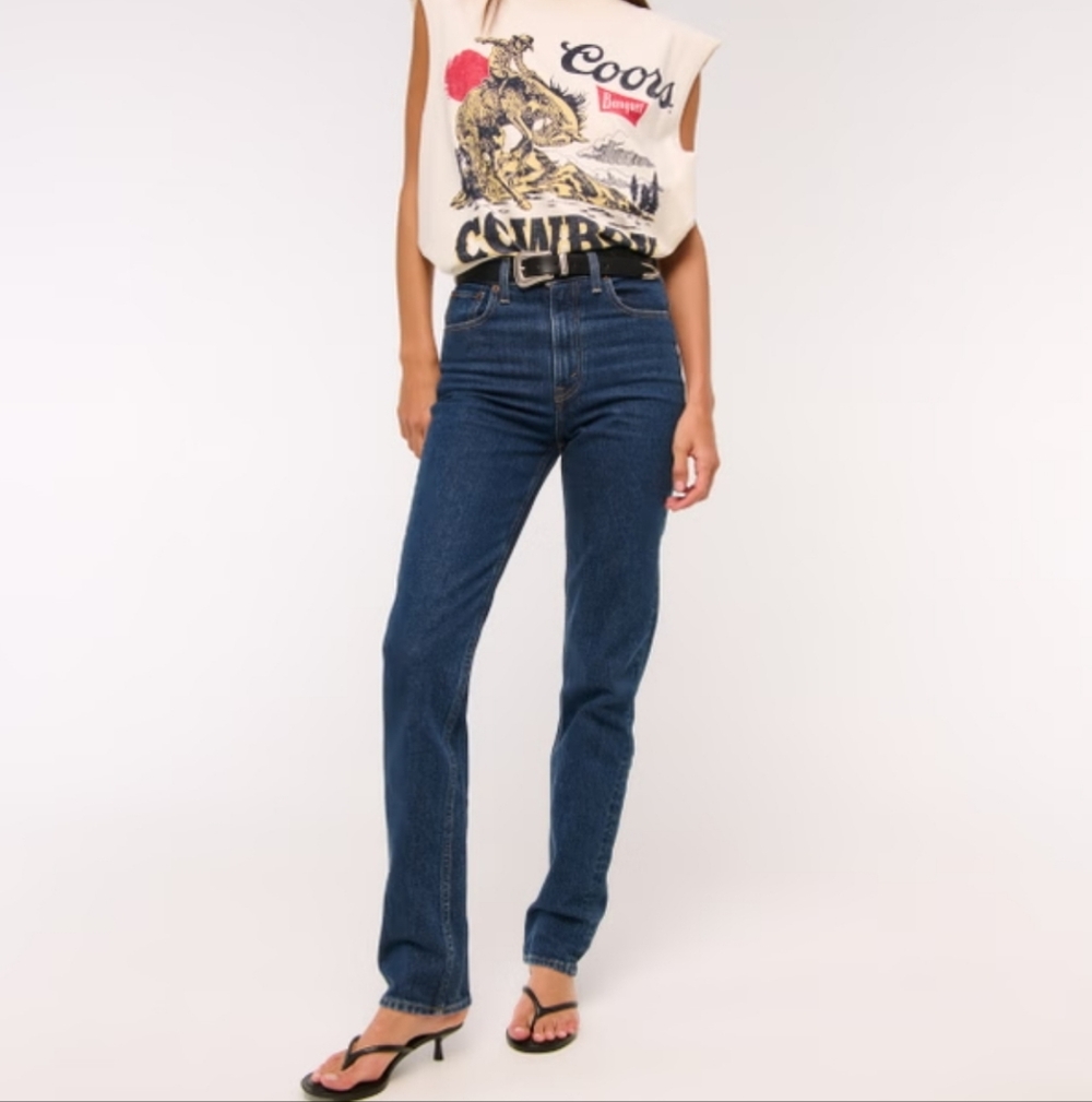 Abercrombie & Fitch Ultra High Rise 90s Straight Jean Size 8 REG